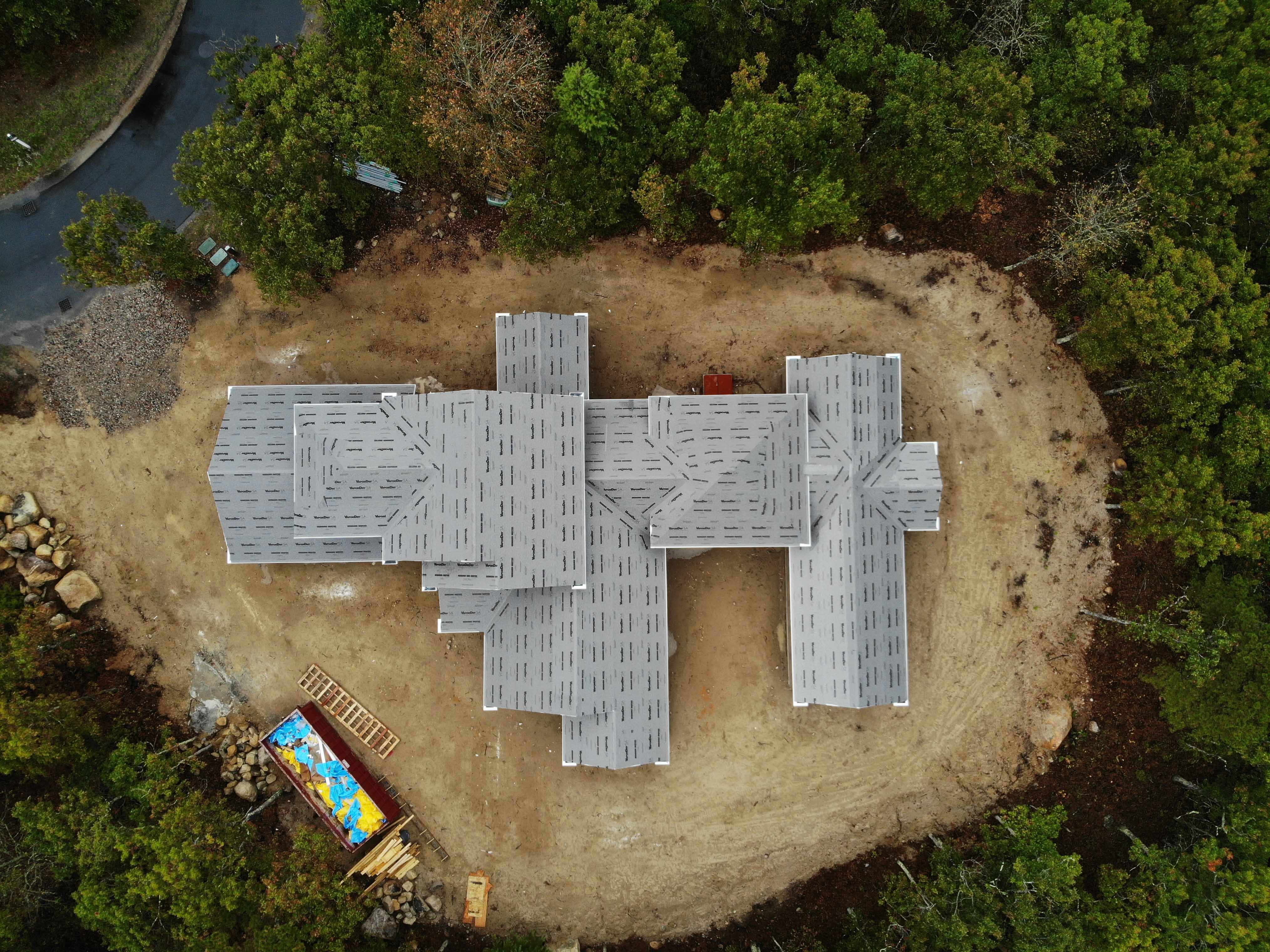 MacKenzie Brothers project aerial photo featuring Benjamin Obdyke VaporDry SA roofing underlayment